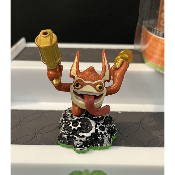 Skylanders Spyro's Adventure Figures Lot of 5 Drobot, Trigger Happy, Gill Grunt - Picture 6 of 8